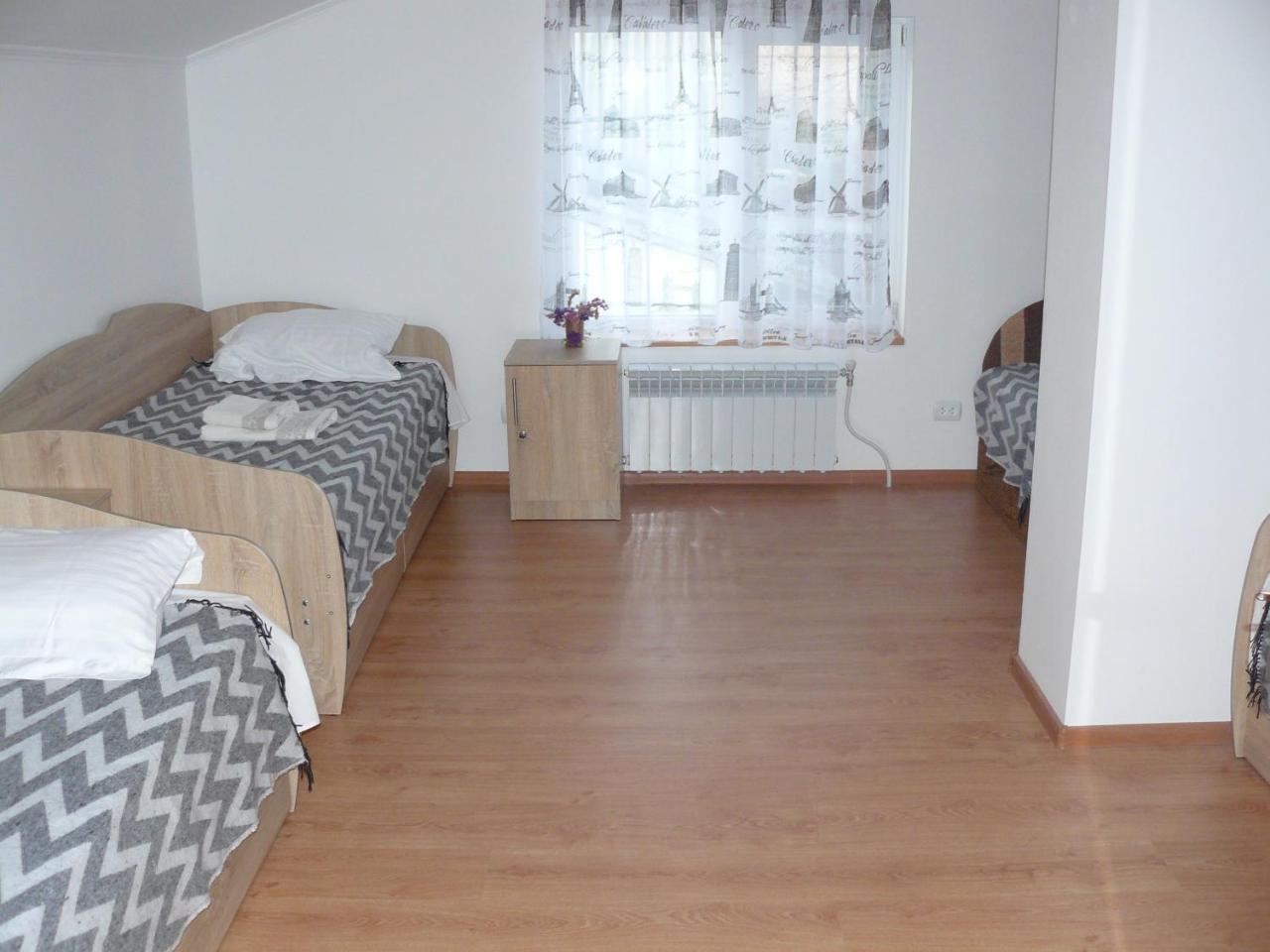 Hostynnyi Botsiun Otel Dubno Dış mekan fotoğraf